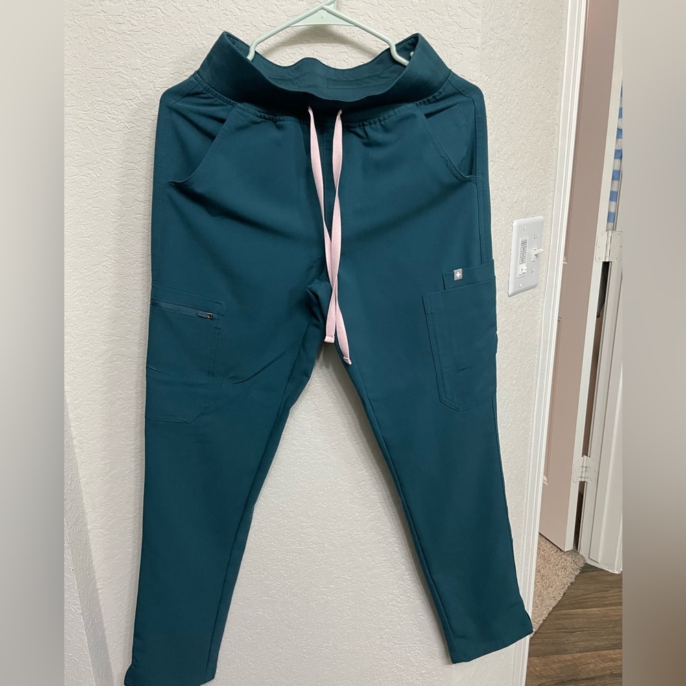 Figs Scrub Pants